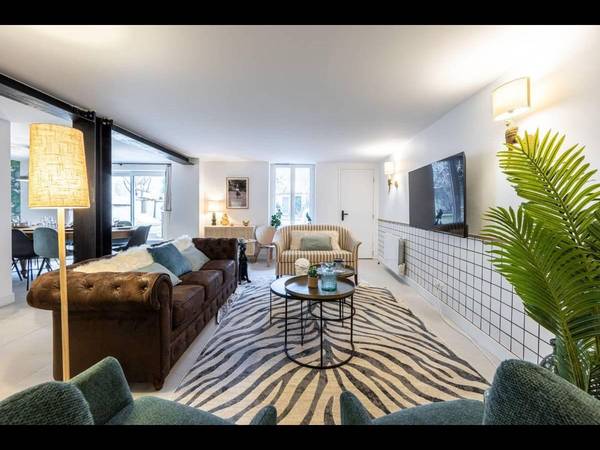 Coliving space / 10-bedroom house · 270 m², Courbevoie, Rue Eugène Caron / Photo 2