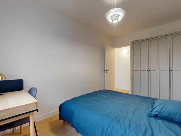 Colocation / Appartement 6 pièces de 110 m², Arcueil, Avenue Laplace / Photo 2