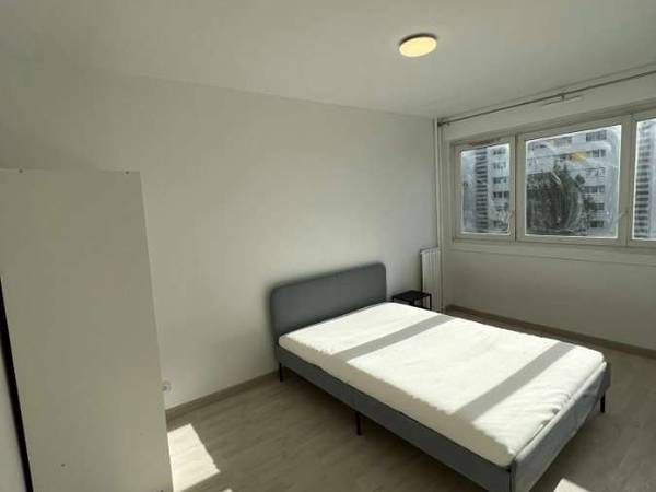 Colocation / Appartement 6 pièces de 96 m², Rosny-sous-Bois, Rue Gay Lussac / Photo 2