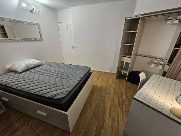 Colocation / Appartement 5 pièces de 94 m², Sevran, Avenue Hector Berlioz / Photo 2