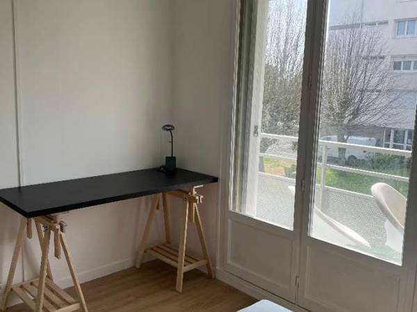 Colocation / Appartement 5 pièces de 81 m², Orléans, Allée des Roseraies / Photo 4