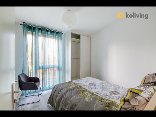 Colocation / Appartement 6 pièces de 107 m², Aubervilliers, Rue du Tournant / Photo 2