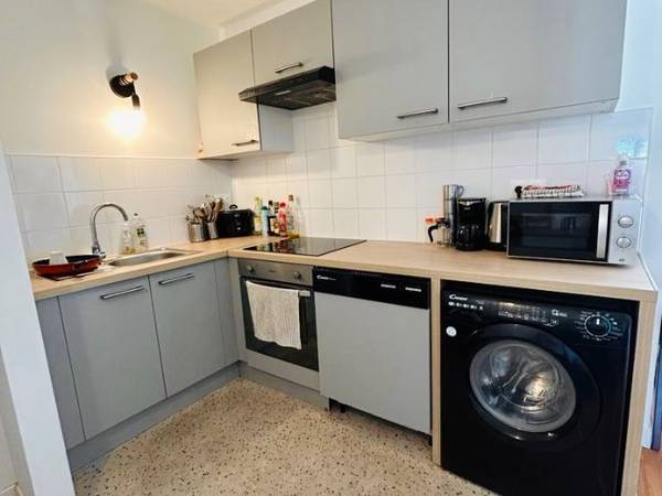 Colocation / Appartement 6 pièces de 92 m², Villeurbanne, Rue Bernard Lecache / Photo 2