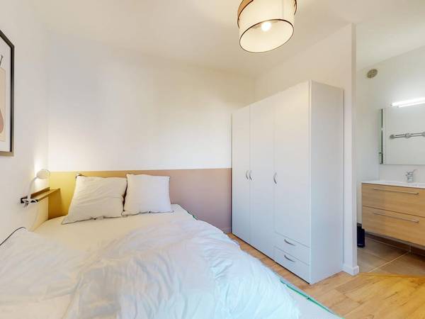 Colocation / Appartement 5 pièces de 77 m², Saint-Denis, 2 Rue des Cervoisiers, / Photo 7