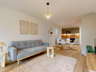 Colocation / 5 rooms apartment · 91 m², Ferney-Voltaire, Rue de Meyrin