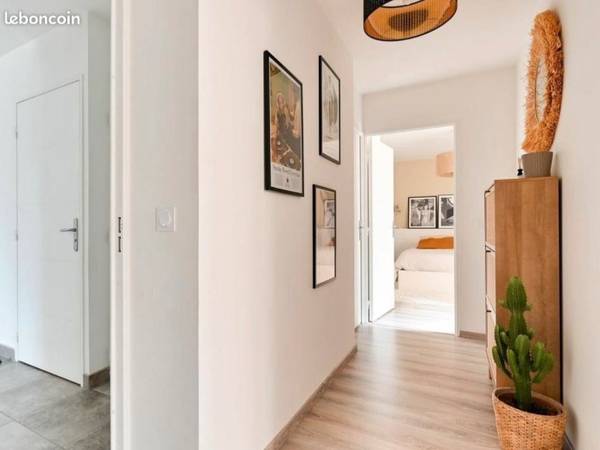 Location / Appartement 4 pièces de 94 m², Dardilly, Chemin de la Crépillère / Photo 5