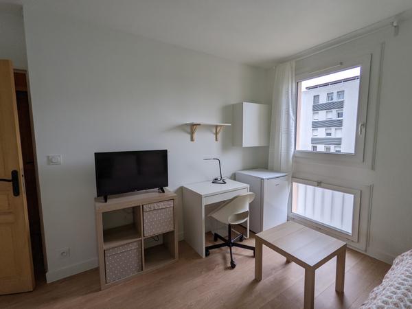 Colocation / Appartement 4 pièces de 74 m², Toulouse, Rue Paul Lambert / Photo 2