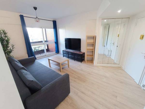 Colocation / Appartement 5 pièces de 91 m², Vénissieux, Rue du Professeur Roux / Photo 2