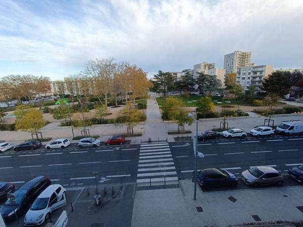 Colocation / Appartement 5 pièces de 91 m², Vénissieux, Rue du Professeur Roux / Photo 15