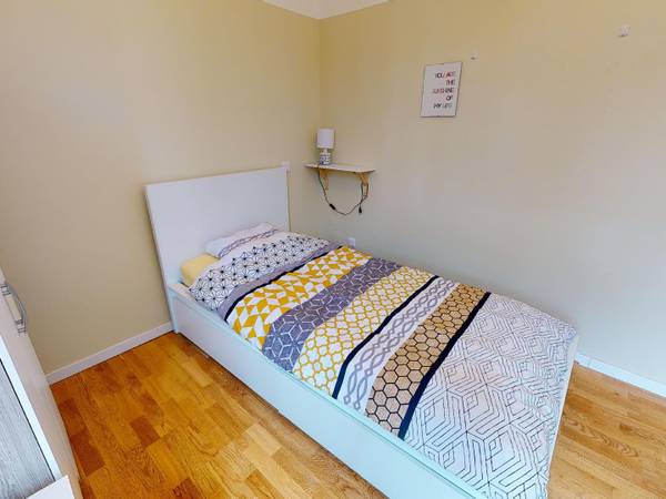 Colocation / Maison 6 pièces de 96 m², Roubaix, Rue du Marquisat / Photo 2