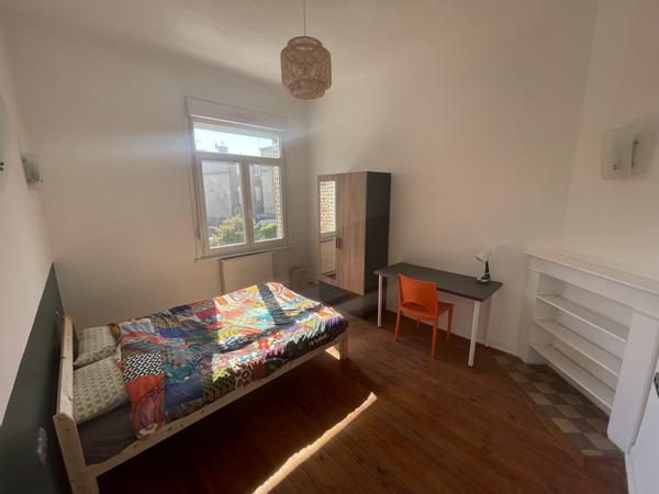 Colocation / Maison 7 pièces de 142 m², Valenciennes, Avenue du Maréchal Leclerc / Photo 13