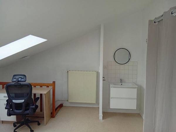 Colocation / Appartement 4 pièces de 88 m², Saint-Étienne, Rue Beaubrun 4eme Etage Sans Ascenseur / Photo 6