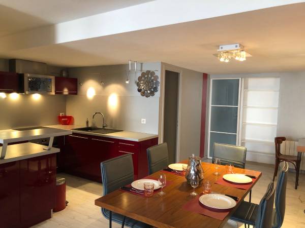 Colocation / Appartement 2 pièces de 63 m², La Rochelle, Rue de la Chaîne / Photo 2