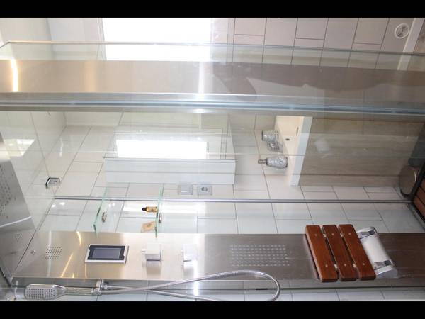 Colocation / Appartement 4 pièces de 72 m², Angers, Rue d'Epluchard / Photo 2