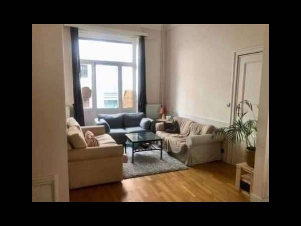 Colocation / Maison 10 pièces de 105 m², Etterbeek, Rue des Moissonneurs / Photo 2