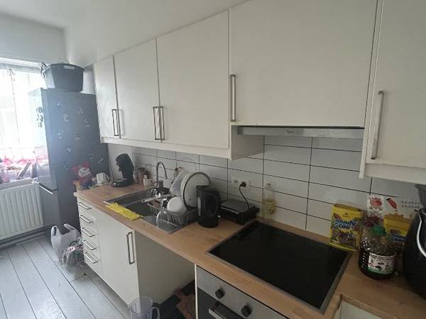 Colocation / Immeuble 2 pièces de 15 m², Bruxelles, Rue Haute / Photo 2