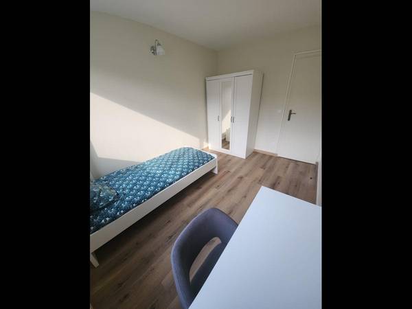 Colocation / Appartement 6 pièces de 109 m², Juvisy-sur-Orge, Quai Gambetta / Photo 12