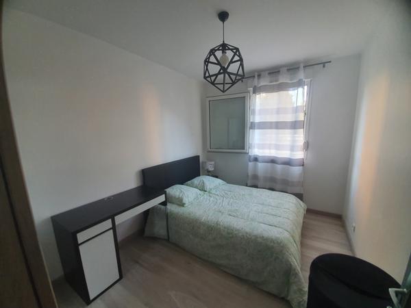 Colocation / Appartement 4 pièces de 63 m², Villeurbanne, Rue du 4 Août 1789 / Photo 2