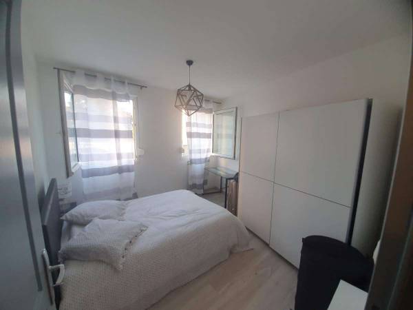 Colocation / Appartement 4 pièces de 63 m², Villeurbanne, Rue du 4 Août 1789 / Photo 8