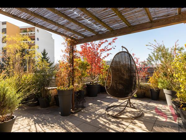 Location / Studio de 25 m², Villeurbanne, Rue Léon Fabre / Photo 8