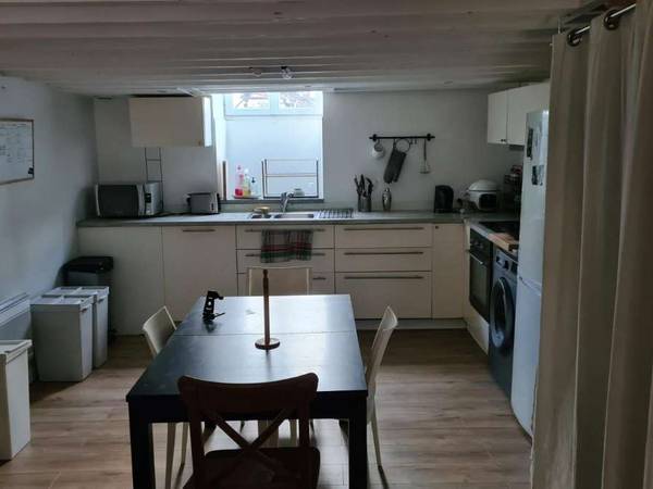 Colocation / Appartement 7 pièces de 80 m², Bordeaux, Rue Armand Dulamon / Photo 6