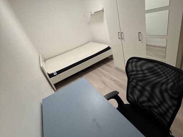 Colocation / Appartement 4 pièces de 58 m², Clichy, Rue Georges Boisseau / Photo 3