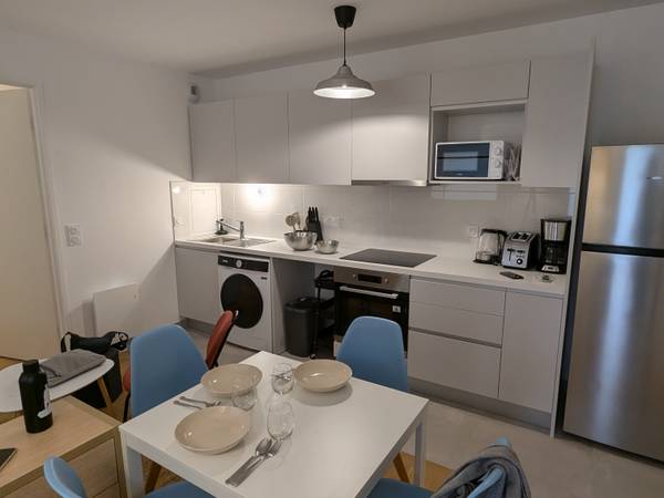 Colocation / Appartement 5 pièces de 79 m², Clichy-la-Garenne, Rue Petit / Photo 2