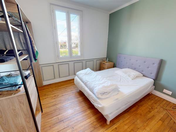 Colocation / Maison 5 pièces de 104 m², Poitiers, Rue de la Pierre Plastique / Photo 2