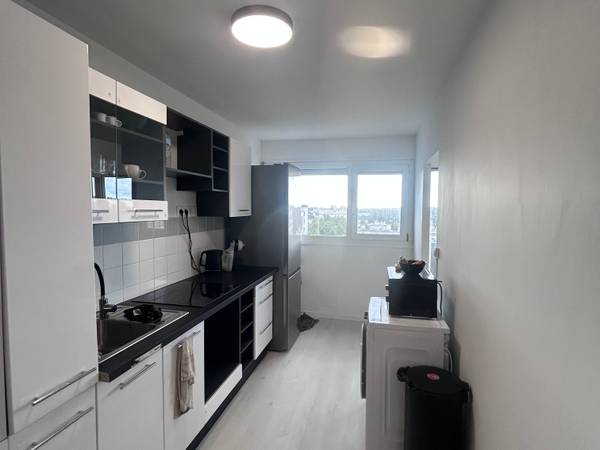 Colocation / Appartement 5 pièces de 100 m², Brest, Rue d'Anjou / Photo 2