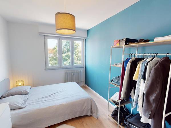 Colocation / Appartement 4 pièces de 100 m², Mulhouse, Avenue Aristide Briand / Photo 2