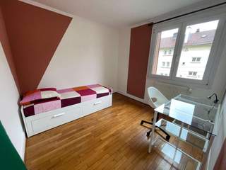 Colocation / Appartement 4 pièces de 65 m², Besançon, Rue de Fontaine-Écu