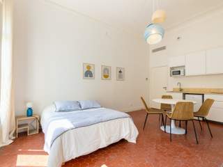 Colocation / Appartement 7 pièces de 160 m², Marseille, Cours Lieutaud