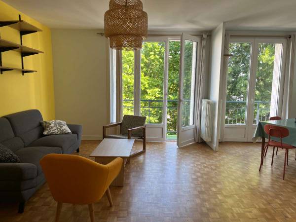 Colocation / Appartement 5 pièces de 90 m², Nantes, Rue des Soupirs / Photo 2