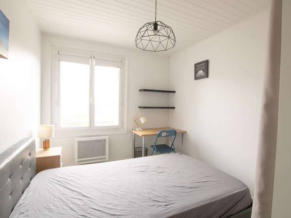 Colocation / Appartement 5 pièces de 73 m², Mérignac, Square Belle France / Photo 2