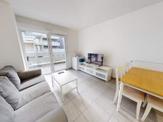 Room share / 5 rooms apartment · 81 m², Mérignac, Avenue du Chut