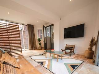 Room share / 28 rooms apartment · 670 m², Roubaix