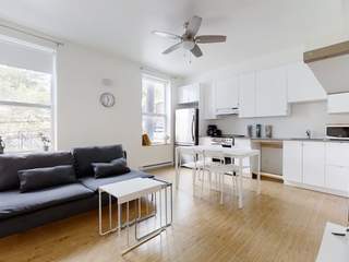 Flatsharing / Appartement 3 pièces de 75 m², Montréal
