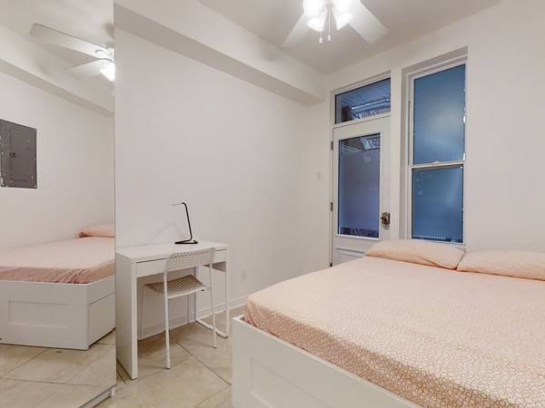 Colocation / Appartement 3 pièces de 75 m², Montréal / Photo 7