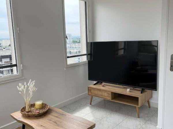 Colocation / Appartement 4 pièces de 80 m², Sarcelles, Avenue du 8 Mai 1945 / Photo 2