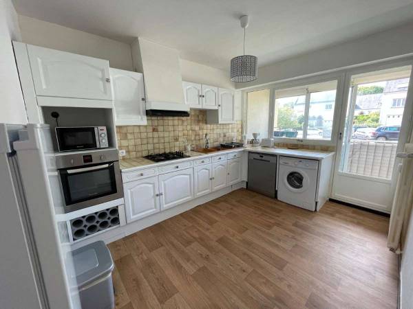 Colocation / Appartement 5 pièces de 102 m², Lorient, Rue Hector Berlioz / Photo 2