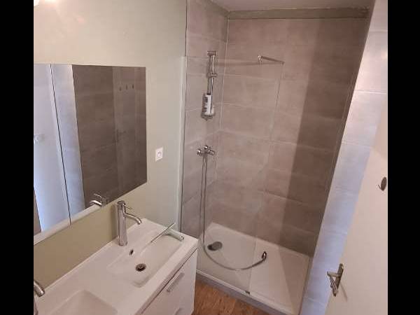 Colocation / Appartement 5 pièces de 102 m², Lorient, Rue Hector Berlioz / Photo 7