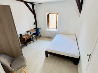 Flatsharing / 6-bedroom flat · 87 m², Bourges, Rue d'Auron
