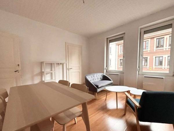 Location / Appartement 4 pièces de 86 m², Strasbourg, Rue de Sélestat / Photo 2
