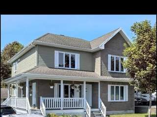 Colocation / Maison 10 pièces de 230 m², Québec, Rue de la Souveraine