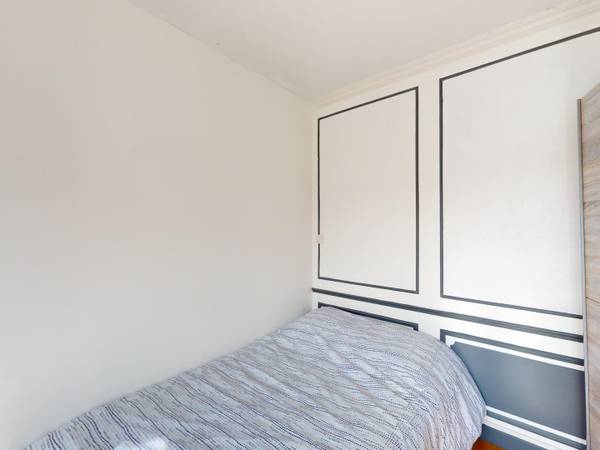 Colocation / Appartement 4 pièces de 64 m², Dijon, Rue du Vingt-Sixième Dragons / Photo 2