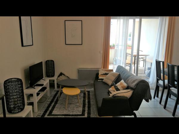 Colocation / Appartement 3 pièces de 63 m², Marseille, Rue marguerite desnuelle / Photo 2