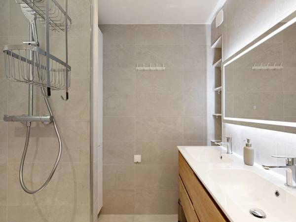 Colocation / Appartement 4 pièces de 65 m², Nice, Rue Maréchal Davout / Photo 5