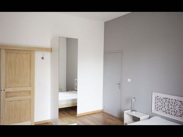 Colocation / Maison 9 pièces de 300 m², Roubaix, Rue Charles Quint / Photo 2