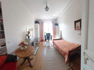 Chambre chez l'habitant / Appartement 5 pièces de 140 m², Paris, Boulevard de Magenta