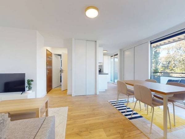 Colocation / Appartement 4 pièces de 67 m², Saint-Julien-en-Genevois, Avenue des Contamines / Photo 2